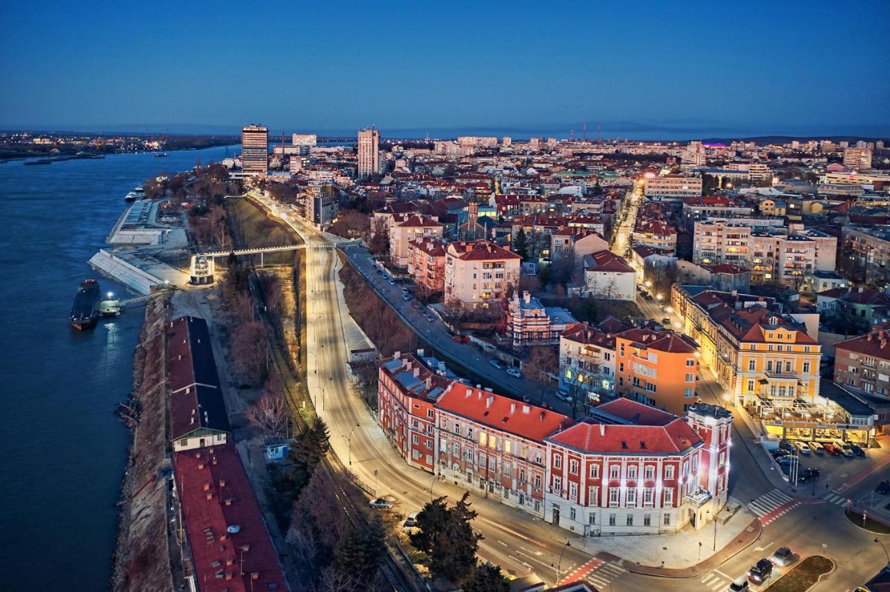 Old Town City Center Apartment Русе Экстерьер фото